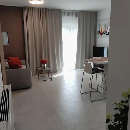 Vivien Apartament *