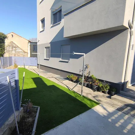 Vivien Апартаменты