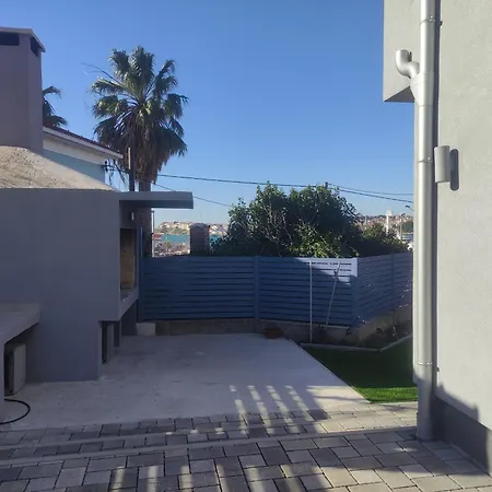 Vivien * Подстрана